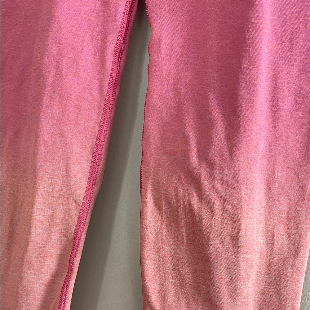 Gymshark Raspberry Leggings - Picture 3 of 6